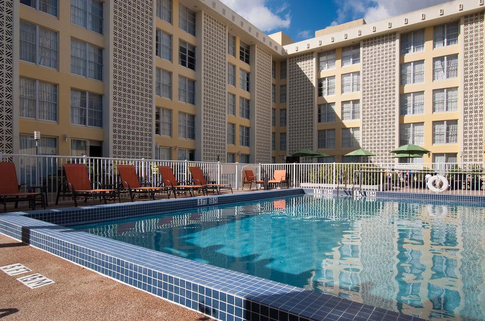 Courtyard Miami Coral Gables Hotell Eksteriør bilde