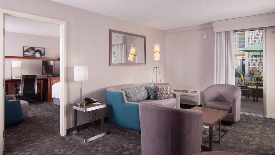 Courtyard Miami Coral Gables Hotell Eksteriør bilde