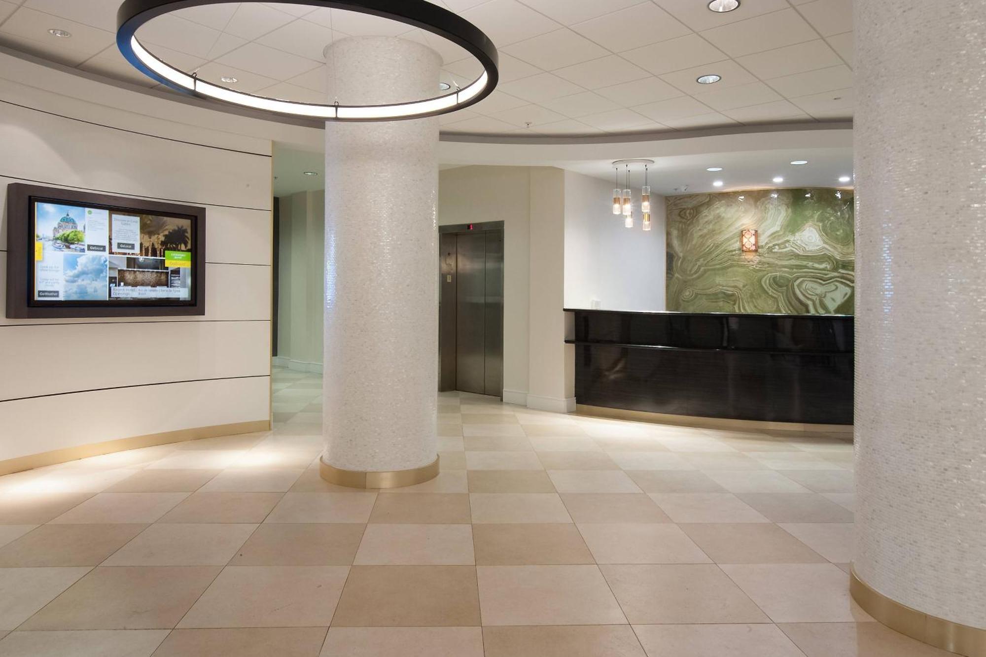 Courtyard Miami Coral Gables Hotell Eksteriør bilde