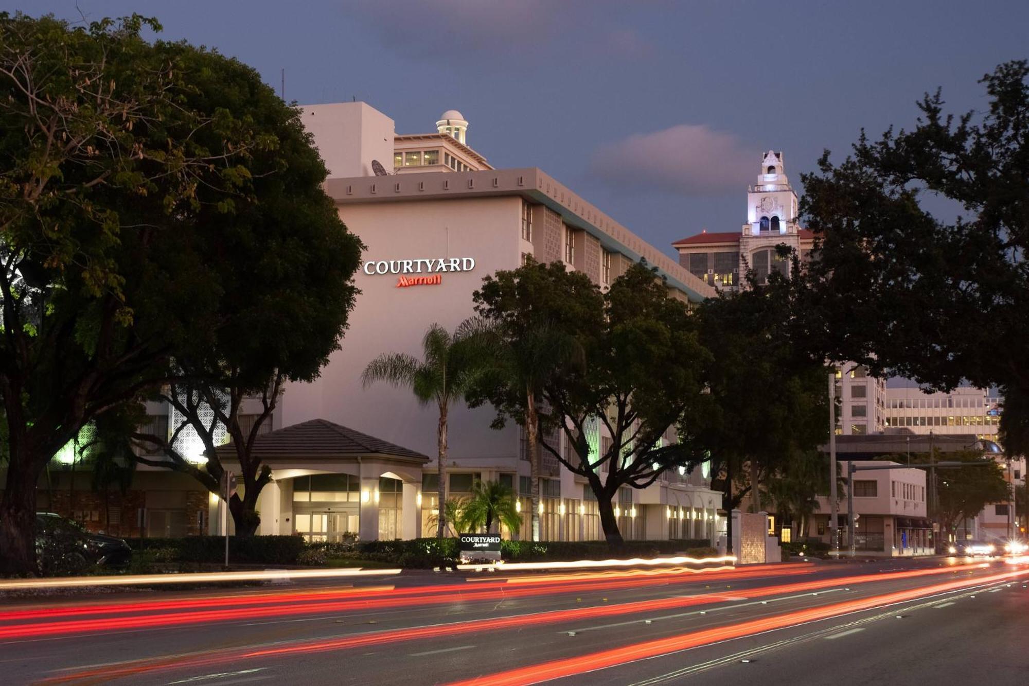 Courtyard Miami Coral Gables Hotell Eksteriør bilde